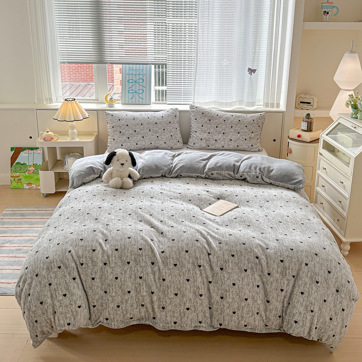 91家纺网 家纺一手货源 找家纺 名品家纺 2026新款保暖牛奶绒单被套 爱心灰