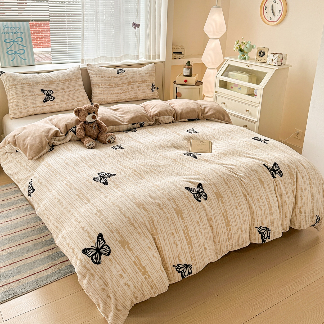 91家纺网 家纺一手货源 找家纺 名品家纺 2025新款保暖牛奶绒单被套 法式蝴蝶