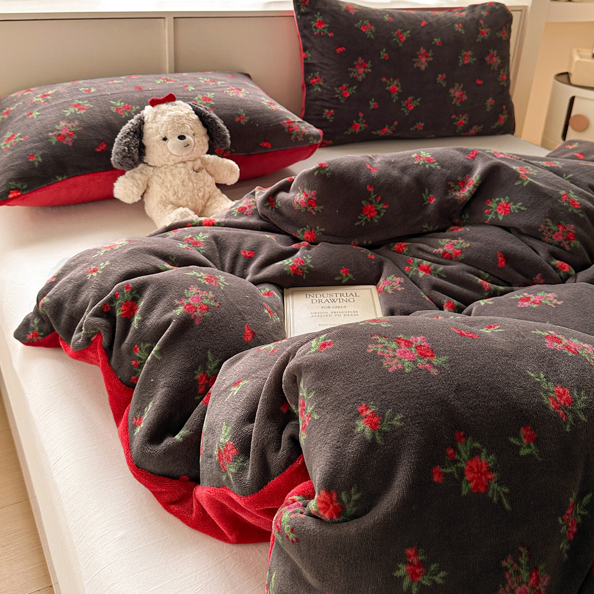 91家纺网 家纺一手货源 找家纺 名品家纺 2025新款保暖牛奶绒单被套 玫瑰故事