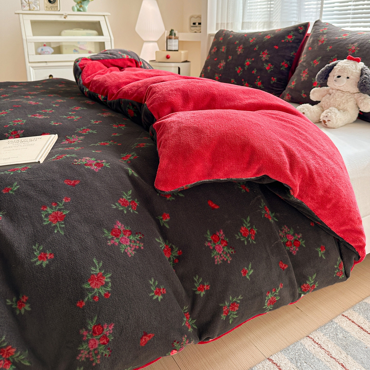 91家纺网 家纺一手货源 找家纺 名品家纺 2025新款保暖牛奶绒单被套 玫瑰故事