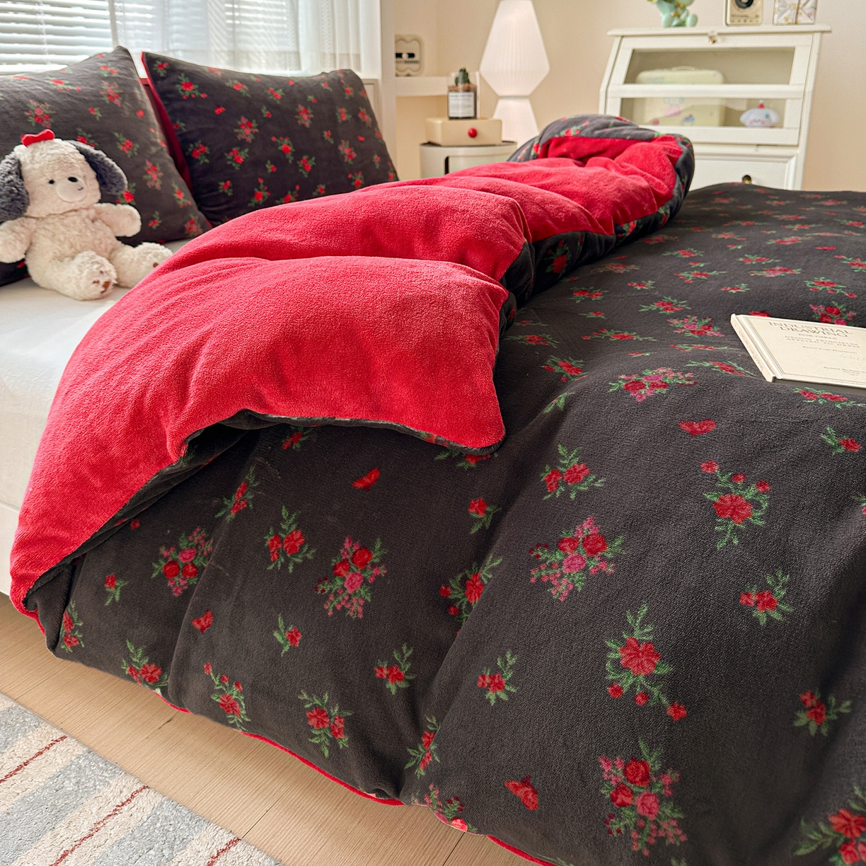 91家纺网 家纺一手货源 找家纺 名品家纺 2025新款保暖牛奶绒单被套 玫瑰故事