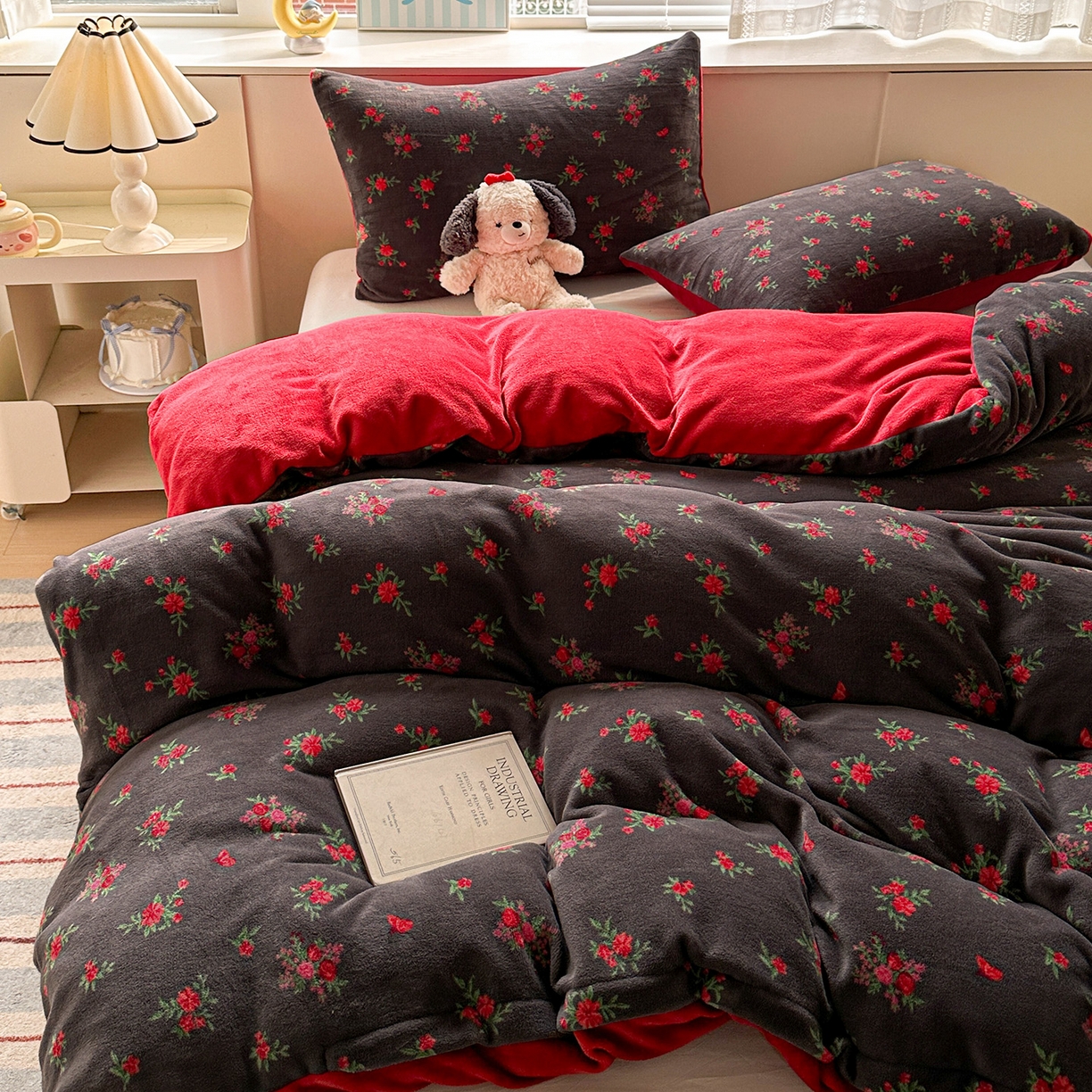 91家纺网 家纺一手货源 找家纺 名品家纺 2025新款保暖牛奶绒单被套 玫瑰故事