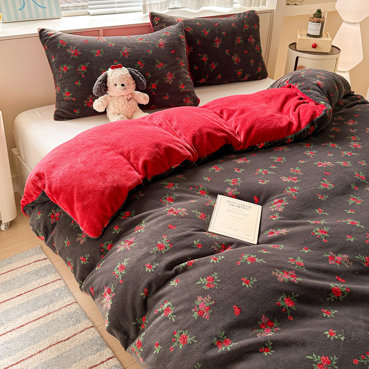 91家纺网 家纺一手货源 找家纺 名品家纺 2025新款保暖牛奶绒单被套 玫瑰故事