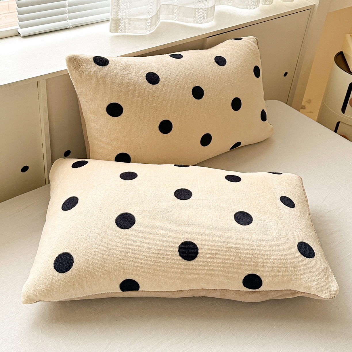 91家纺网 家纺一手货源 找家纺 名品家纺 2025新款保暖牛奶绒单被套 奶油波点