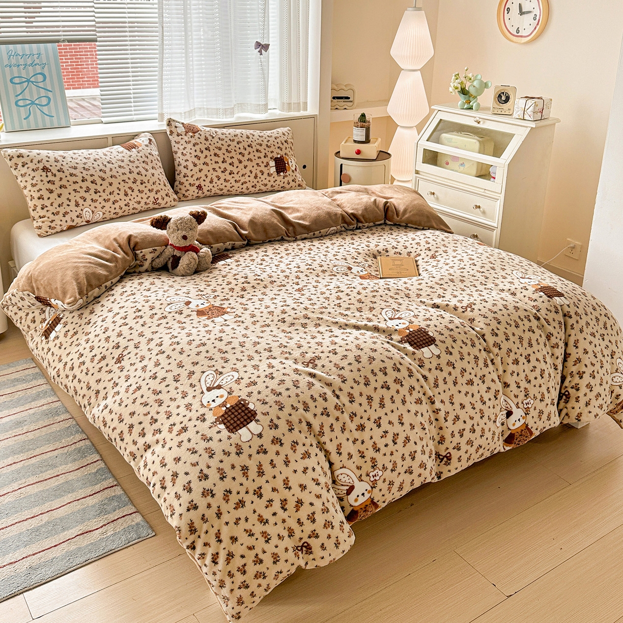 91家纺网 家纺一手货源 找家纺 名品家纺 2025新款保暖牛奶绒单被套 田园兔