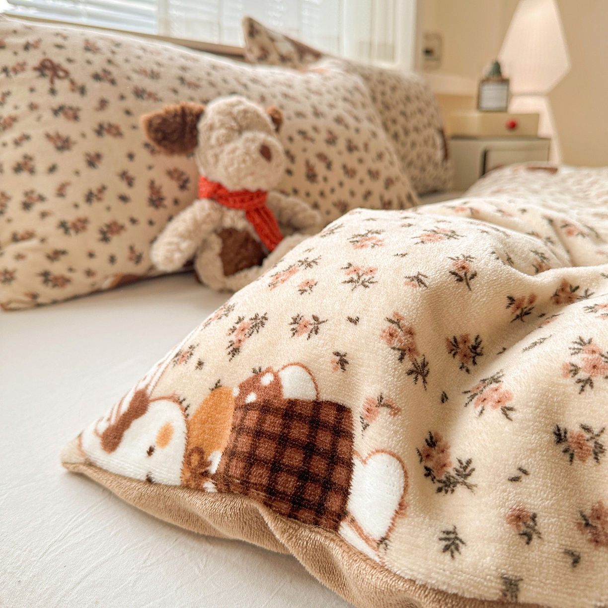 91家纺网 家纺一手货源 找家纺 名品家纺 2025新款保暖牛奶绒单被套 田园兔