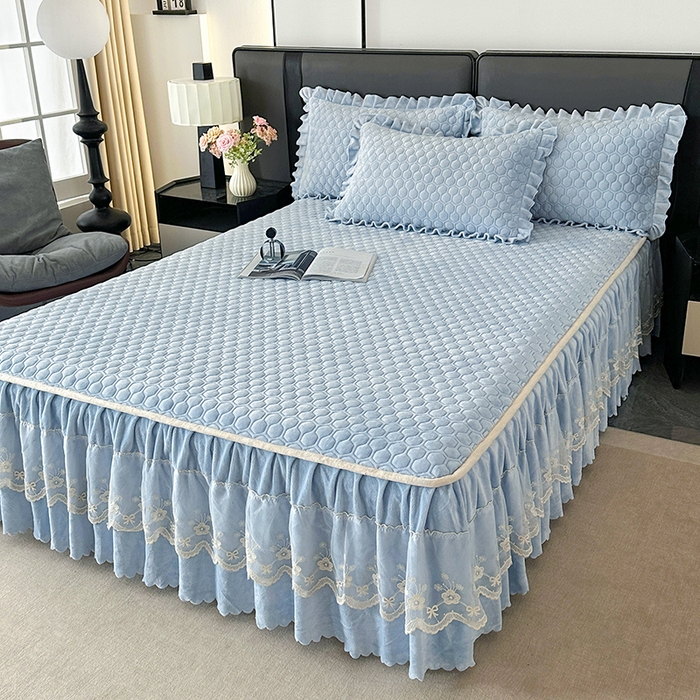 91家纺网 家纺一手货源 找家纺 （总）董韵家纺 2025新款牛奶绒刺绣夹棉床裙三件套系列（控价）