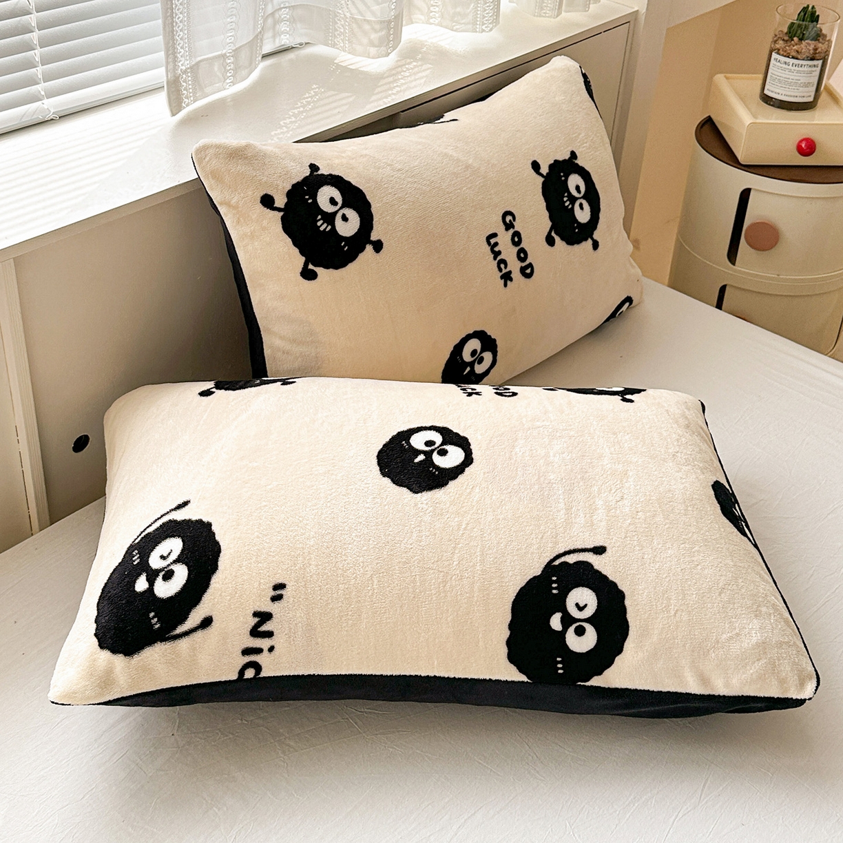 91家纺网 家纺一手货源 找家纺 名品家纺 2025新款保暖牛奶绒单被套 幸运煤球