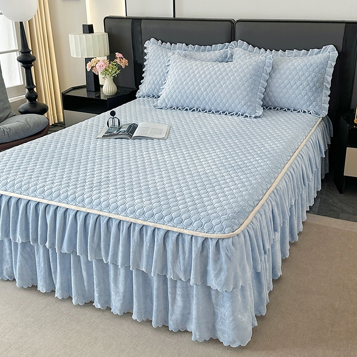 董韵家纺 2025新款牛奶绒刺绣夹棉床裙三件套系列（控价） 绒语-浅穹蓝