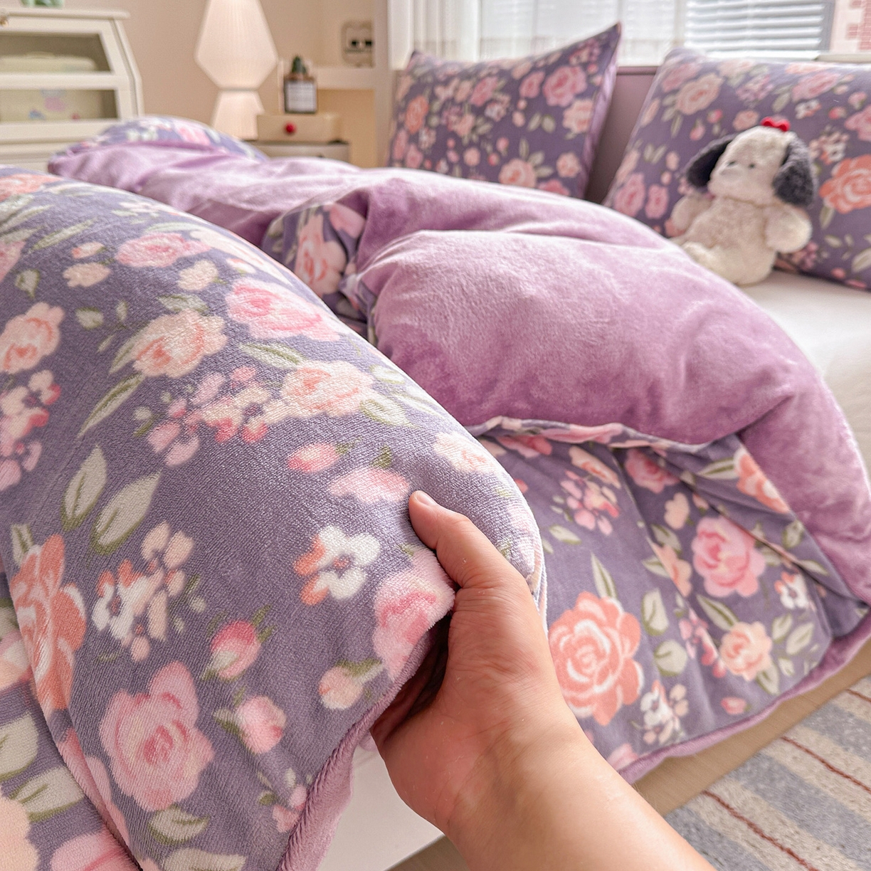 91家纺网 家纺一手货源 找家纺 名品家纺 2025新款保暖牛奶绒单被套 紫藤花语