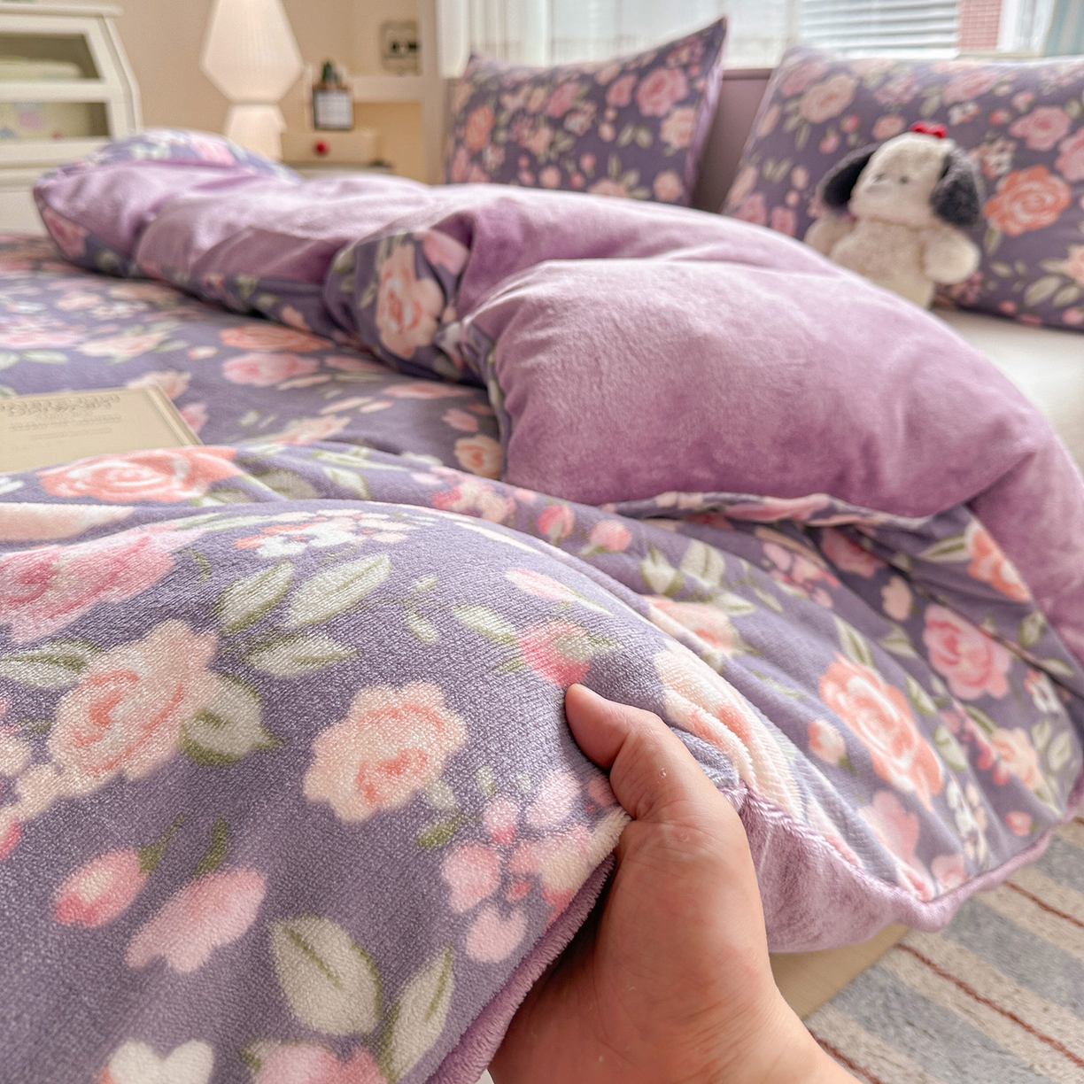 91家纺网 家纺一手货源 找家纺 名品家纺 2025新款保暖牛奶绒单被套 紫藤花语