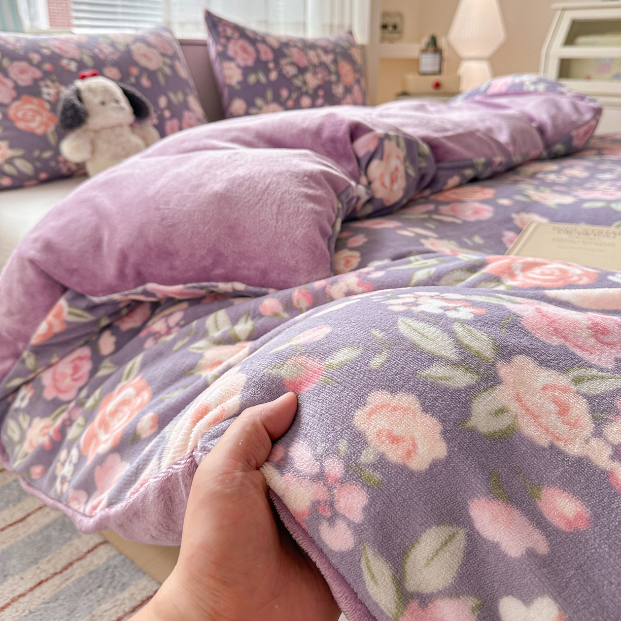 91家纺网 家纺一手货源 找家纺 名品家纺 2025新款保暖牛奶绒单被套 紫藤花语