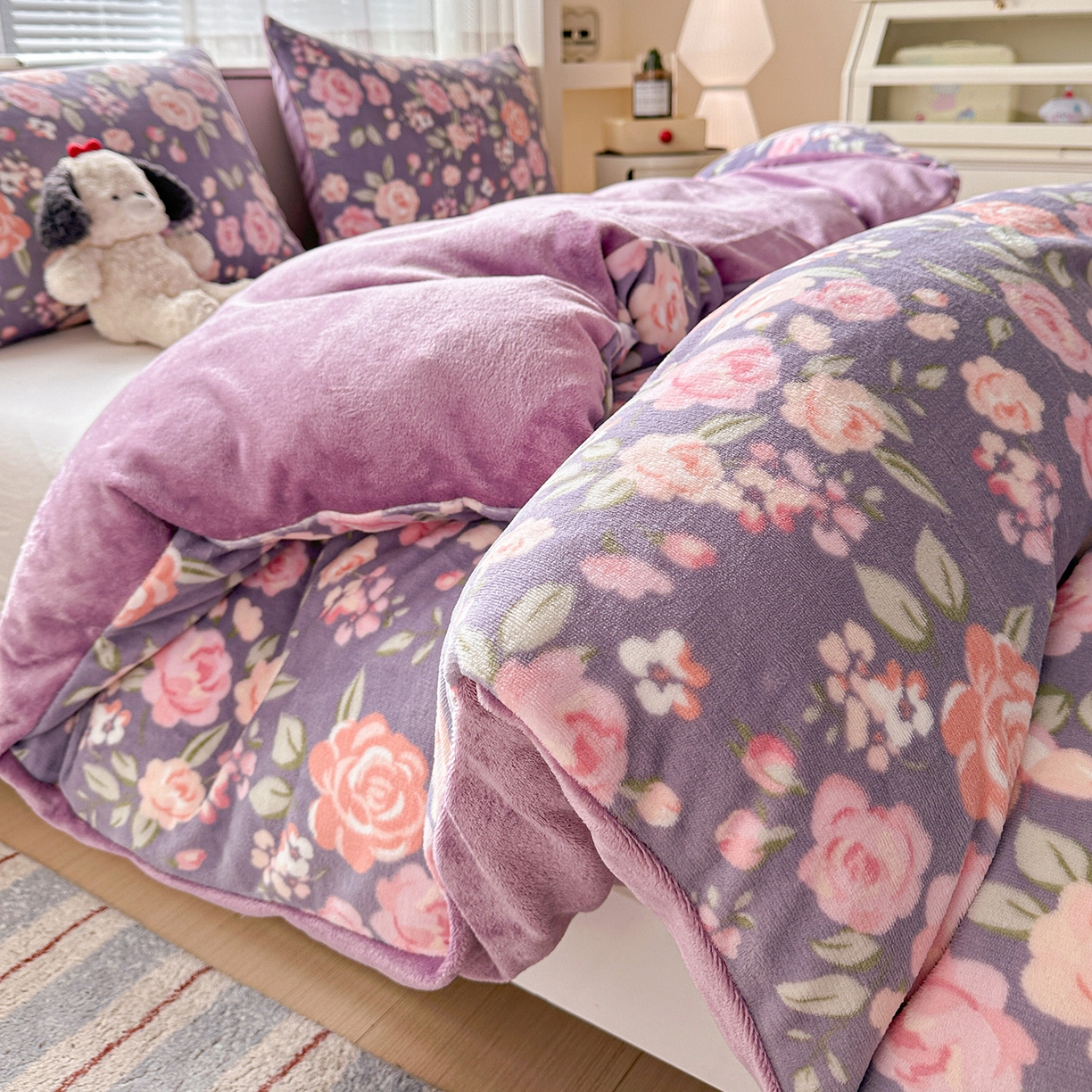 91家纺网 家纺一手货源 找家纺 名品家纺 2025新款保暖牛奶绒单被套 紫藤花语