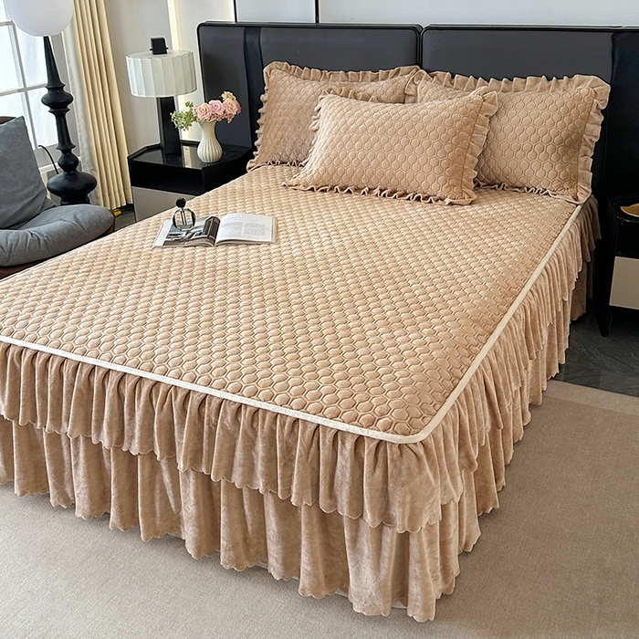 董韵家纺 2025新款牛奶绒刺绣夹棉床裙三件套系列（控价） 绒语-驼奶咖