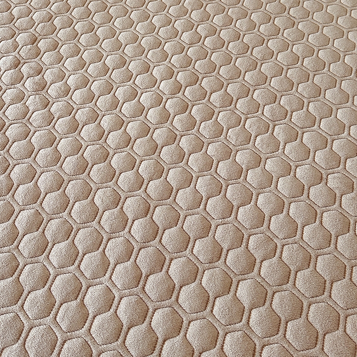 91家纺网 家纺一手货源 找家纺 董韵家纺 2025新款牛奶绒刺绣夹棉床裙三件套系列（控价） 丝语-驼奶咖