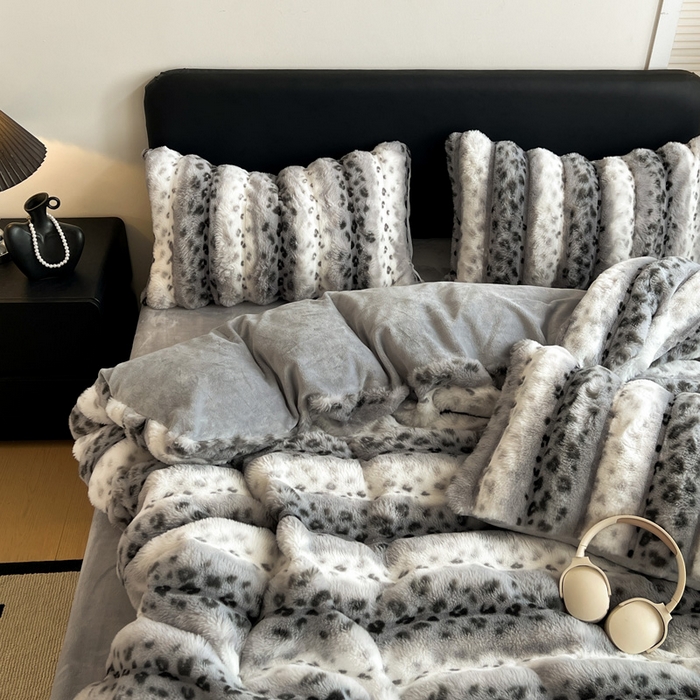 91家纺网 家纺一手货源 找家纺 梦莱斯 2025新款轻奢高克重兔毛绒四件套 灰色