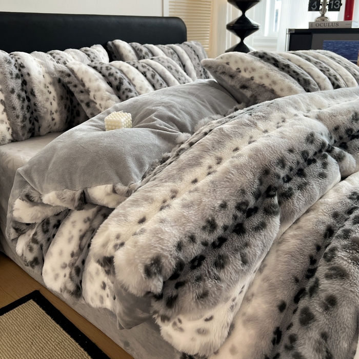 91家纺网 家纺一手货源 找家纺 梦莱斯 2025新款轻奢高克重兔毛绒四件套 灰色