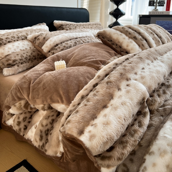 91家纺网 家纺一手货源 找家纺 梦莱斯 2025新款轻奢高克重兔毛绒四件套 咖色