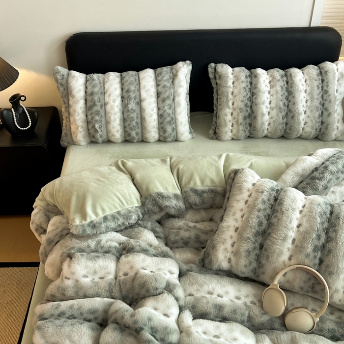 91家纺网 家纺一手货源 找家纺 梦莱斯 2025新款轻奢高克重兔毛绒四件套 绿色