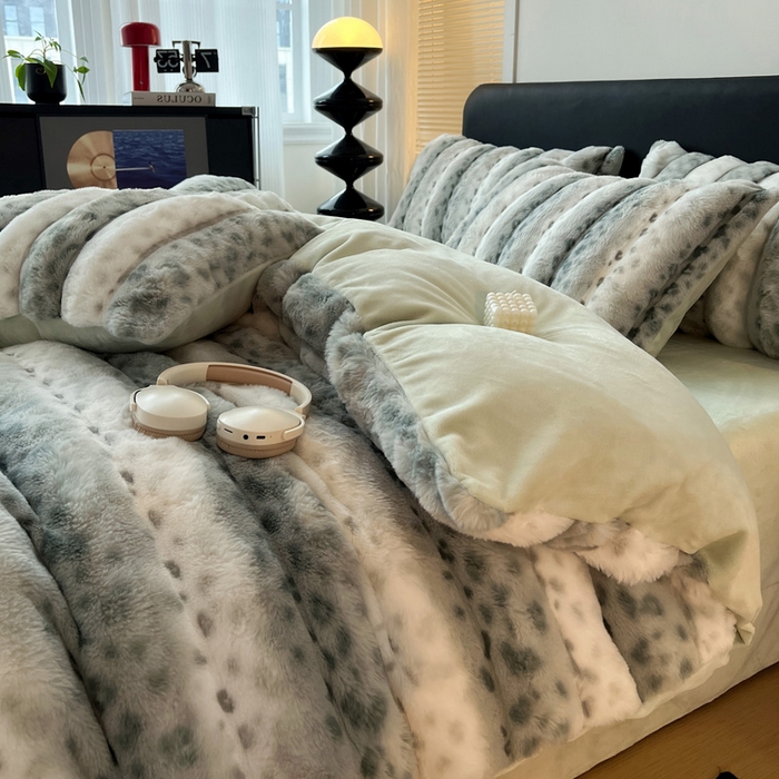 91家纺网 家纺一手货源 找家纺 梦莱斯 2025新款轻奢高克重兔毛绒四件套 绿色