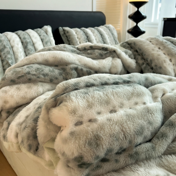 91家纺网 家纺一手货源 找家纺 梦莱斯 2025新款轻奢高克重兔毛绒四件套 绿色