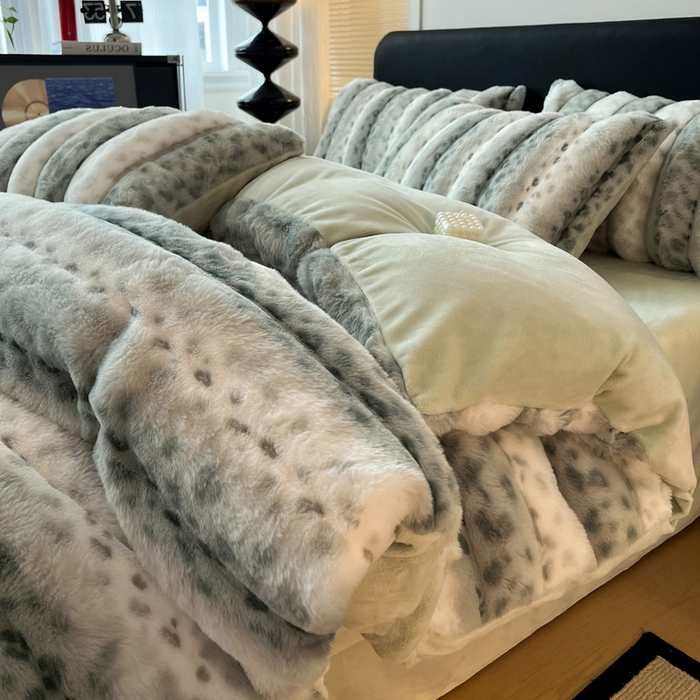 91家纺网 家纺一手货源 找家纺 梦莱斯 2025新款轻奢高克重兔毛绒四件套 绿色