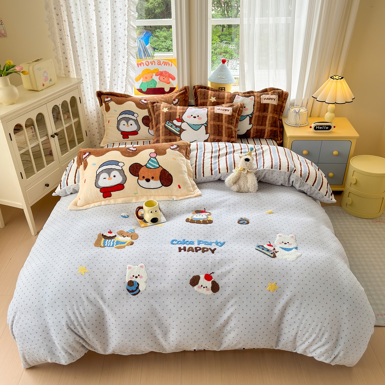 典曼家纺 2025新款200g牛奶绒数码印花加毛巾绣四件套 海盐蛋糕