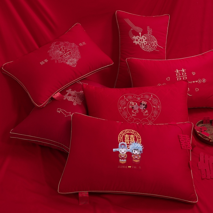 91家纺网 家纺一手货源 找家纺 （总）仁宇枕业 2025新款精美刺绣全棉大红枕头喜事成双婚庆新娘新郎结婚枕头枕芯,喜事成双婚庆系列-爱心喜嫁,喜事成双婚庆系列-吾家有喜,喜事成双婚庆系列-四喜临门,喜事成双婚庆系列-双喜龙凤,喜事成双婚庆系列-龙凤双飞,喜事成双婚庆系列-龙凤呈祥,喜事成双婚庆系列-朗娘双喜,喜事成双婚庆系列-多喜多福,喜事成双婚庆系列-喜事成双,喜事成双婚庆系列-新版百年好合,组合图仅供展示不可下单