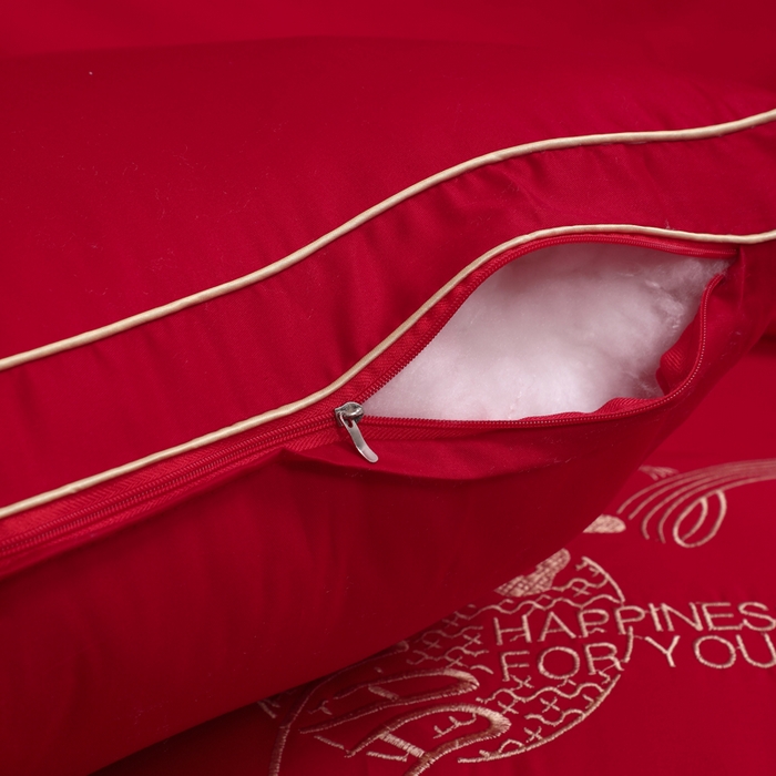 91家纺网 家纺一手货源 找家纺 （总）仁宇枕业 2025新款精美刺绣全棉大红枕头喜事成双婚庆新娘新郎结婚枕头枕芯