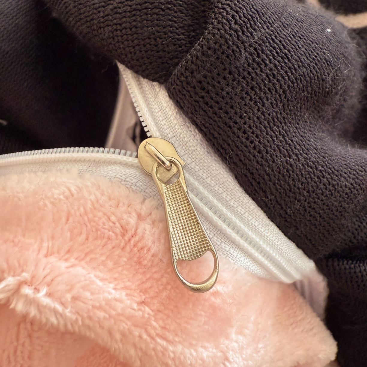 91家纺网 家纺一手货源 找家纺 典曼家纺 2025新款亲肤舒适牛奶绒四件套-可可小姐系列 可可小姐-水粉