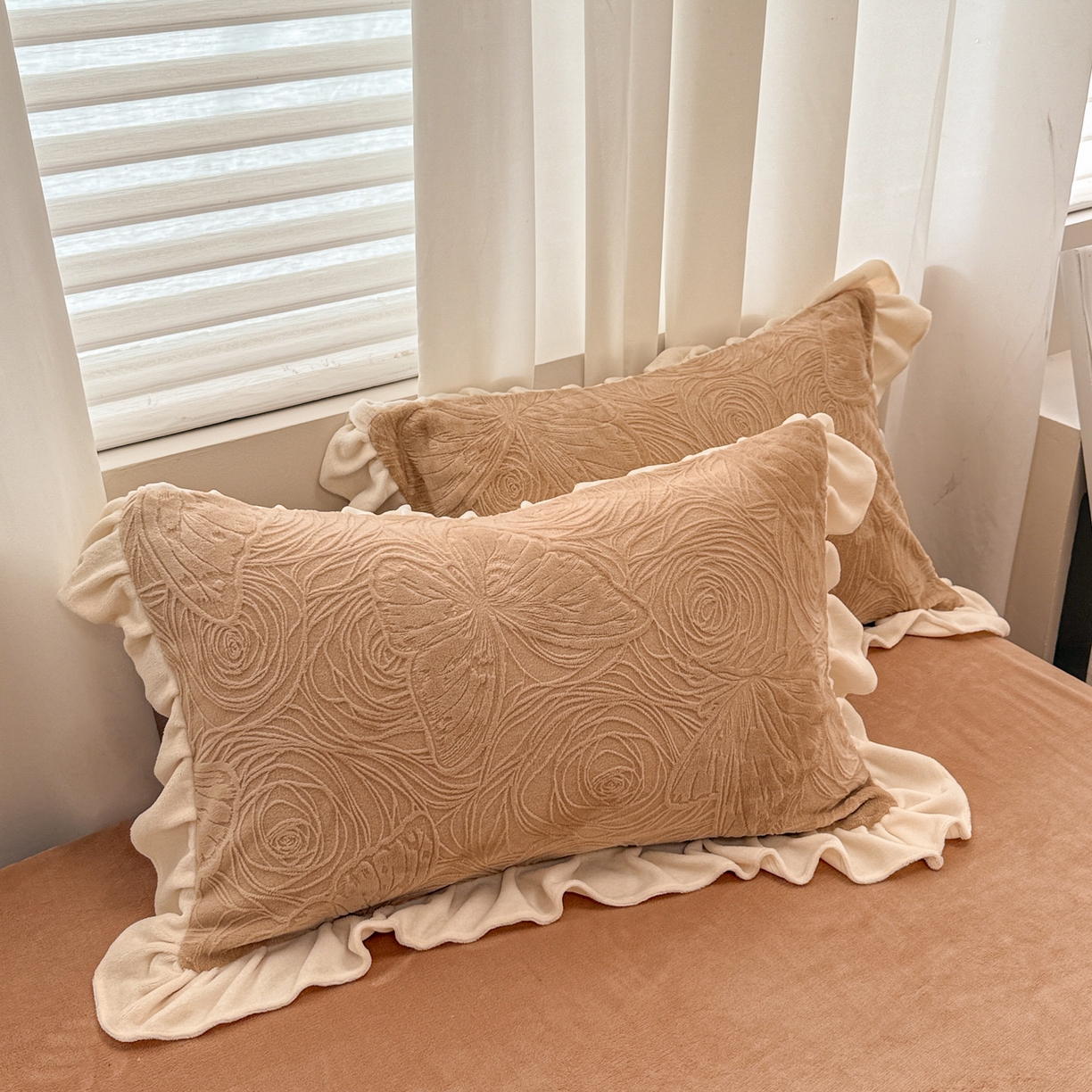 91家纺网 家纺一手货源 找家纺 （总）典曼家纺 2025新款亲肤舒适牛奶绒四件套-千寻花语系列