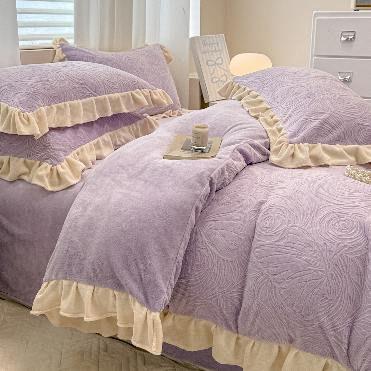 91家纺网 家纺一手货源 找家纺 典曼家纺 2025新款亲肤舒适牛奶绒四件套-千寻花语系列 千寻花语-玫紫