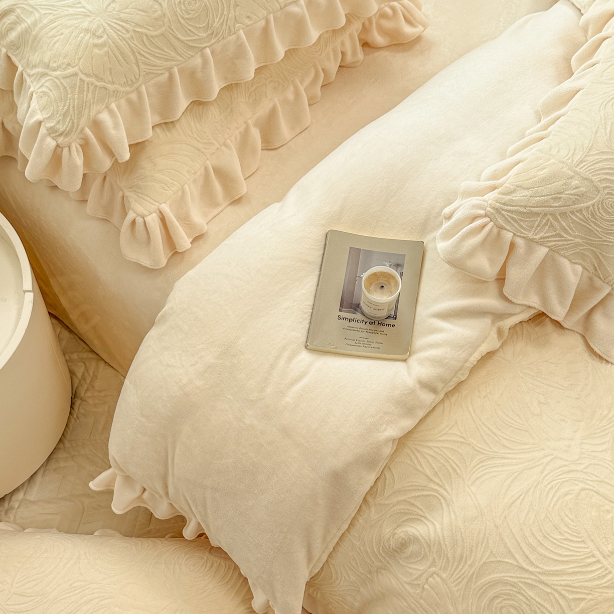 91家纺网 家纺一手货源 找家纺 典曼家纺 2025新款亲肤舒适牛奶绒四件套-千寻花语系列 千寻花语-奶杏