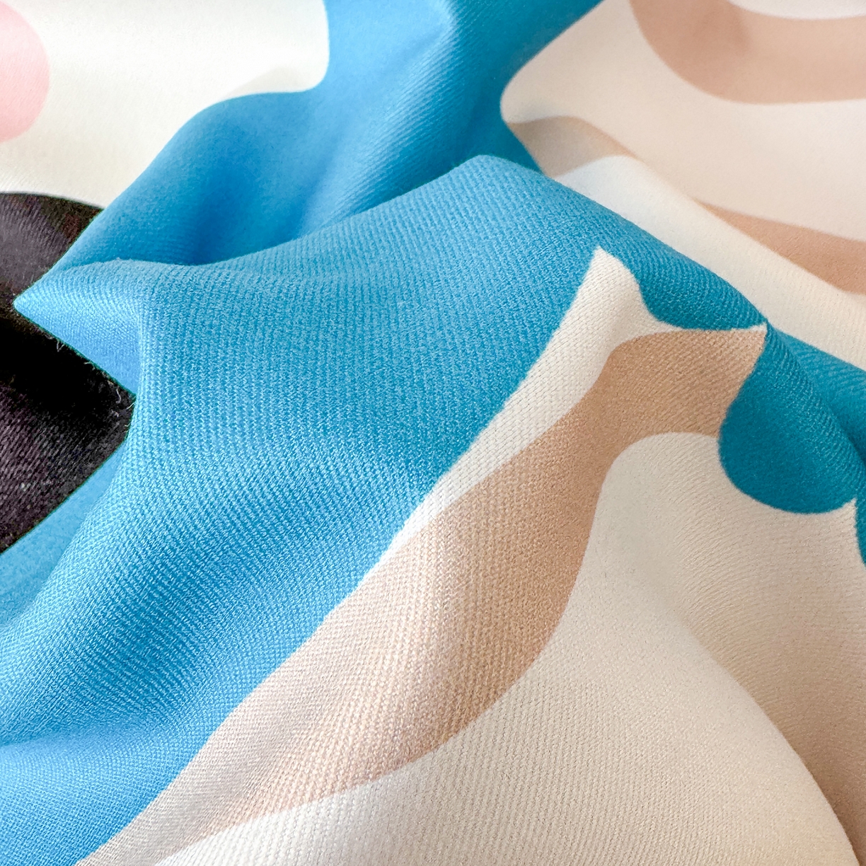 91家纺网 家纺一手货源 找家纺 十一家居 2025新款A类原创设计数码大版卡通印花四件套-绒宠系列 暖冬狗狗