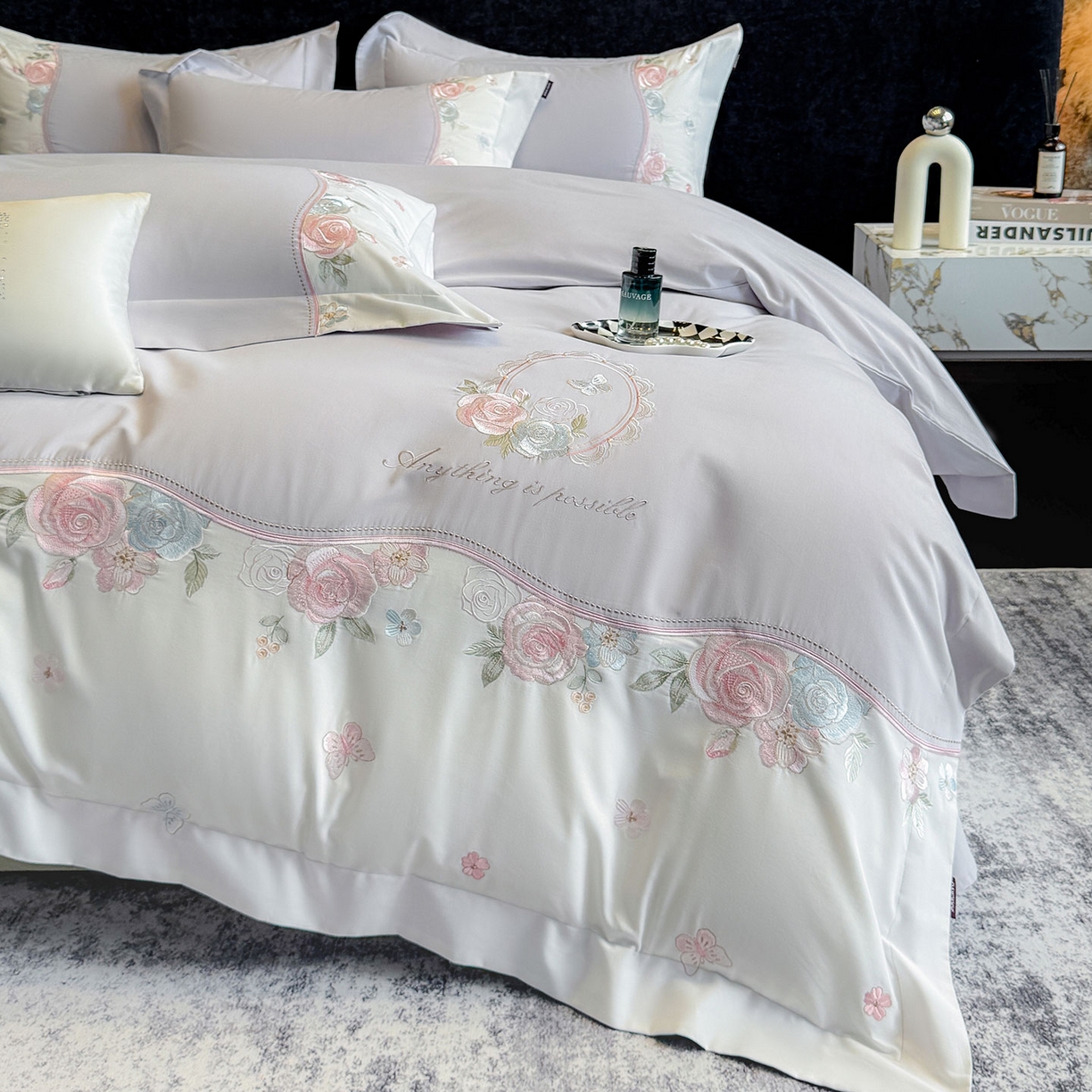 91家纺网 家纺一手货源 找家纺 乔利卡沃 2025新款直播爆款A类加厚保暖全棉纯棉磨毛四件套纯棉重工刺绣被套冬季床上用品 绮影-时尚灰