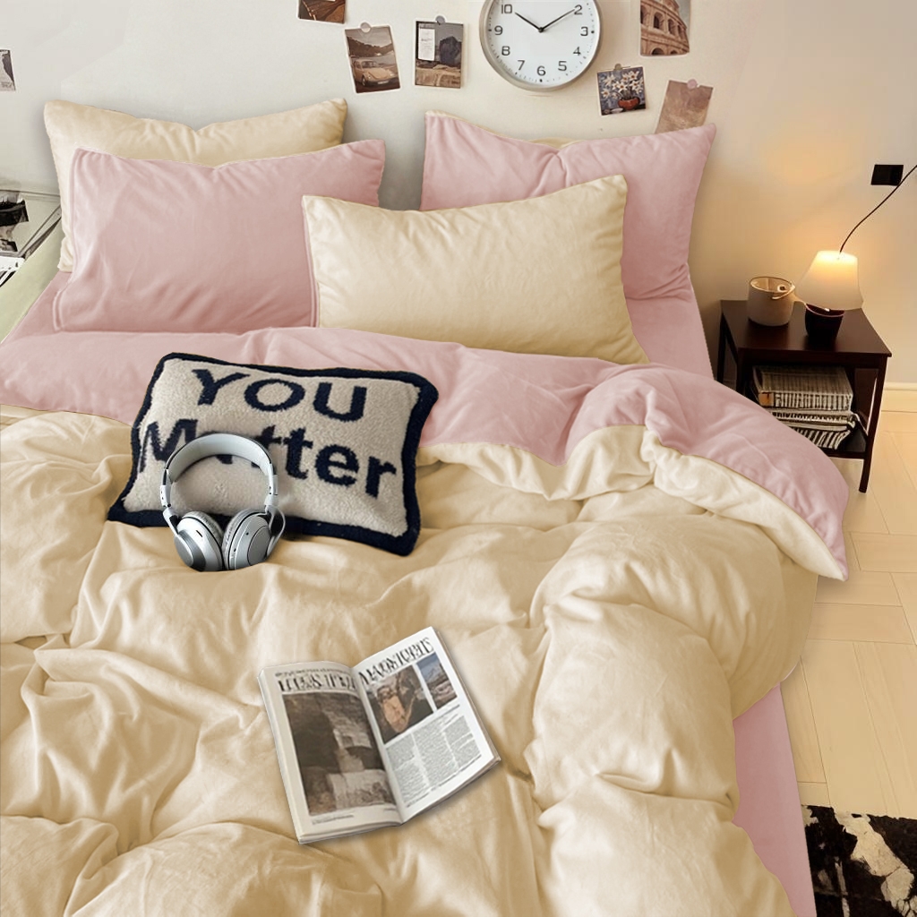 91家纺网 家纺一手货源 找家纺 维娜斯家纺 2025新款双拼牛奶绒四件套加厚保暖舒适裸睡 奶白+粉色