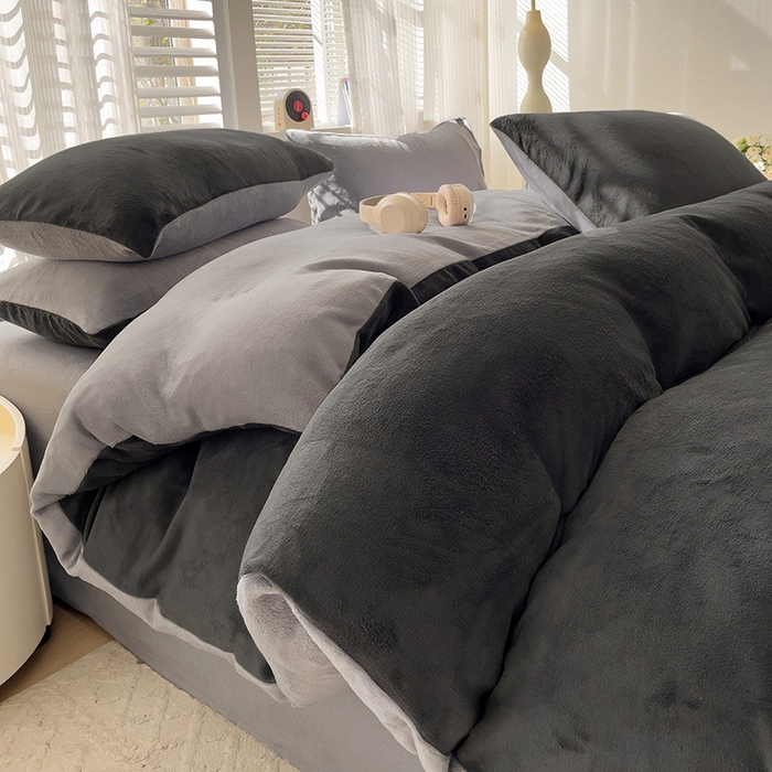 91家纺网 家纺一手货源 找家纺 （总）维娜斯家纺 2025新款双拼牛奶绒四件套加厚保暖舒适裸睡