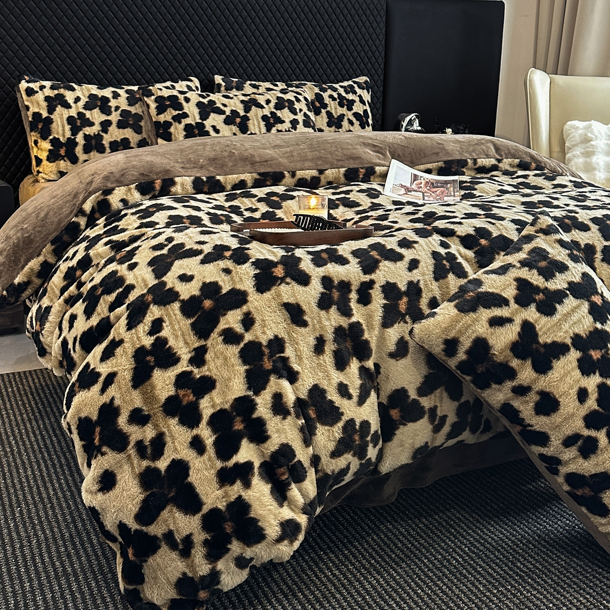 91家纺网 家纺一手货源 找家纺 民新家纺 2025新款兔毛绒印花简约款四件套 简约款-蝶语咖