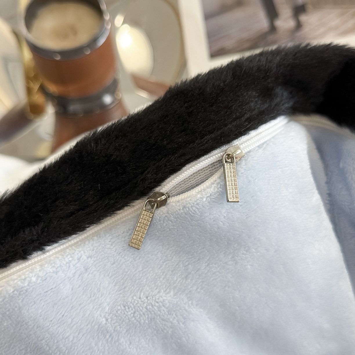 91家纺网 家纺一手货源 找家纺 典曼家纺 2025新款A类宽包边雕花绒四件套 蝴蝶海浪