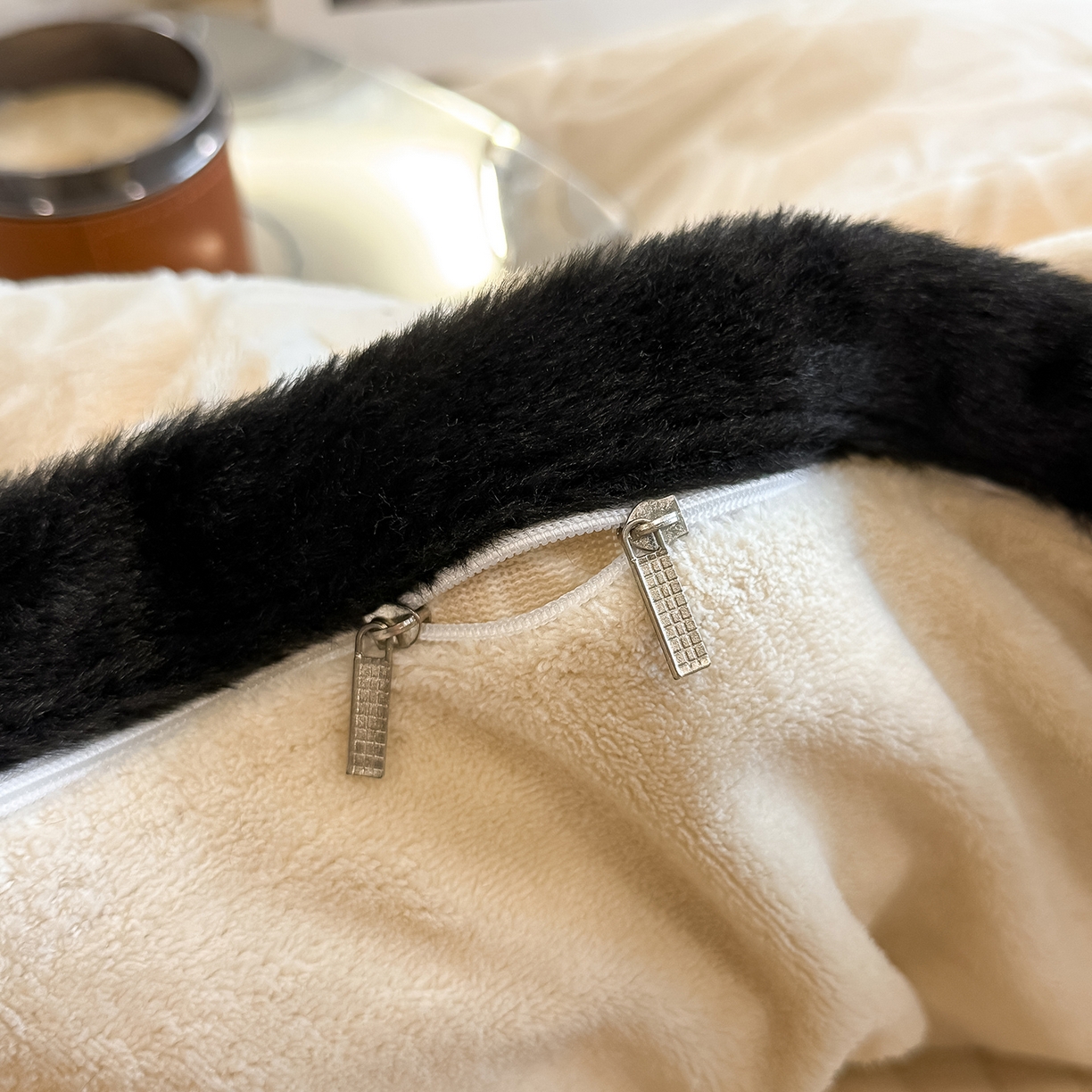 91家纺网 家纺一手货源 找家纺 典曼家纺 2025新款A类宽包边雕花绒四件套 柔曼花踪