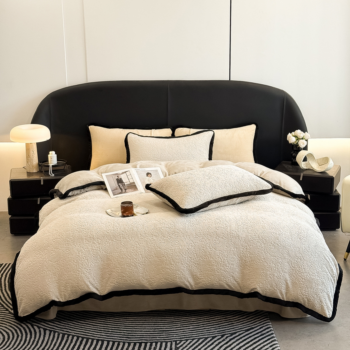 91家纺网 家纺一手货源 找家纺 （总）典曼家纺 2025新款A类宽包边雕花绒四件套