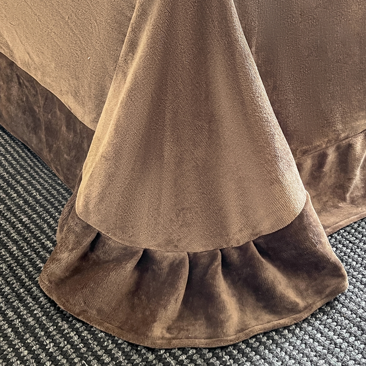 91家纺网 家纺一手货源 找家纺 民新家纺 2025新款兔毛绒印花简约款四件套 简约款-赫本