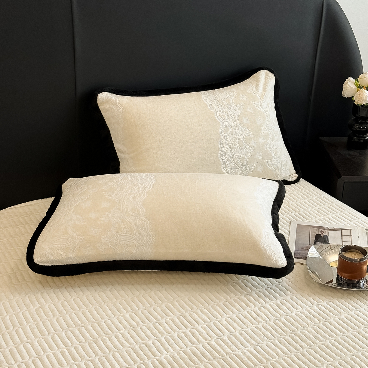 91家纺网 家纺一手货源 找家纺 典曼家纺 2025新款A类宽包边雕花绒四件套 花样年华