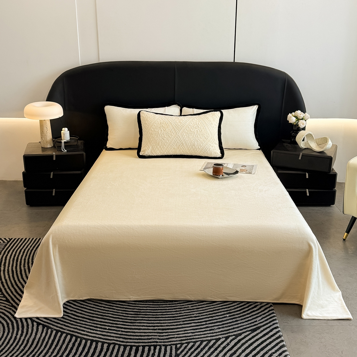 91家纺网 家纺一手货源 找家纺 典曼家纺 2025新款A类宽包边雕花绒四件套 欧风镜像-黄