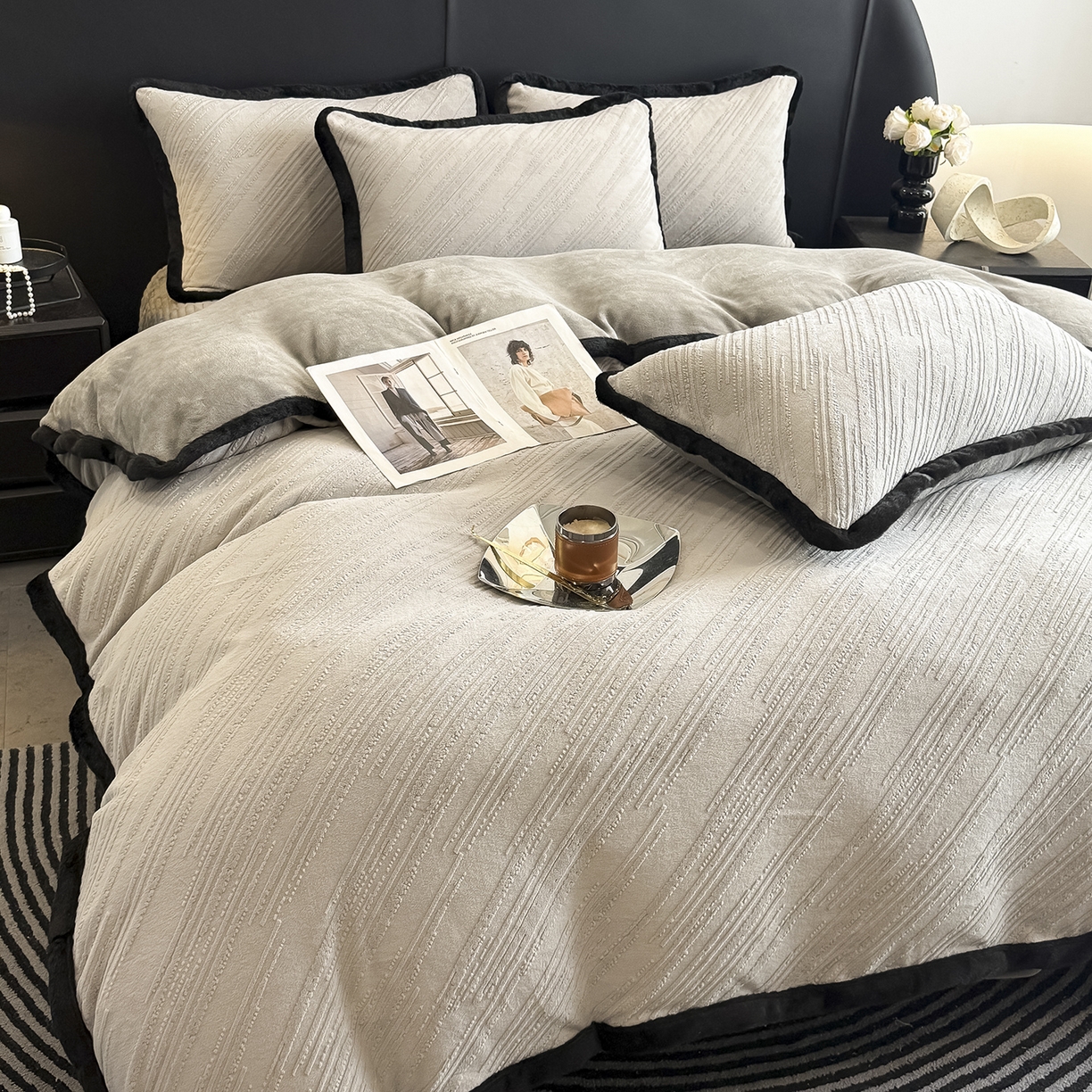 91家纺网 家纺一手货源 找家纺 典曼家纺 2025新款A类宽包边雕花绒四件套 简雅印象