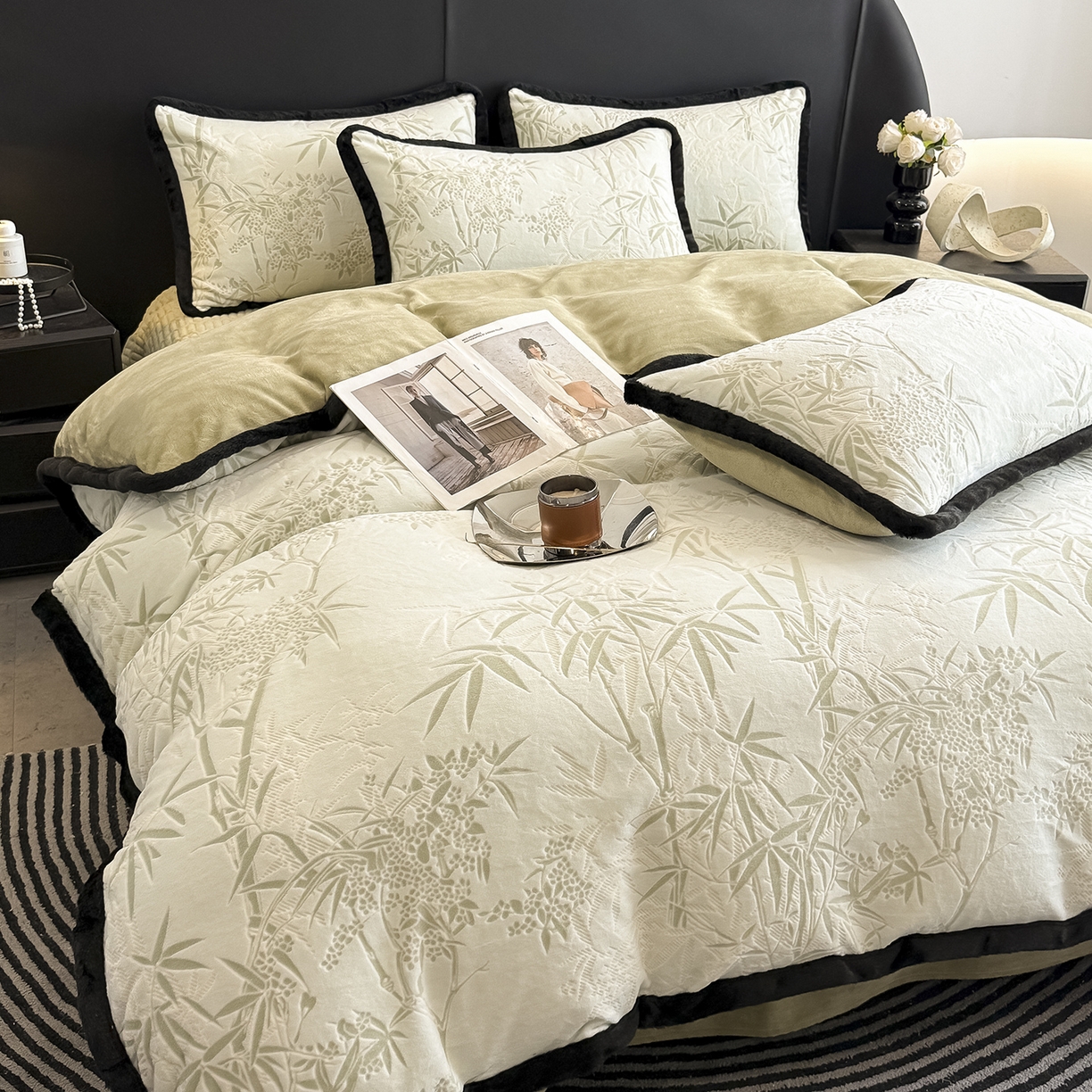 91家纺网 家纺一手货源 找家纺 典曼家纺 2025新款A类宽包边雕花绒四件套 竹叶清风