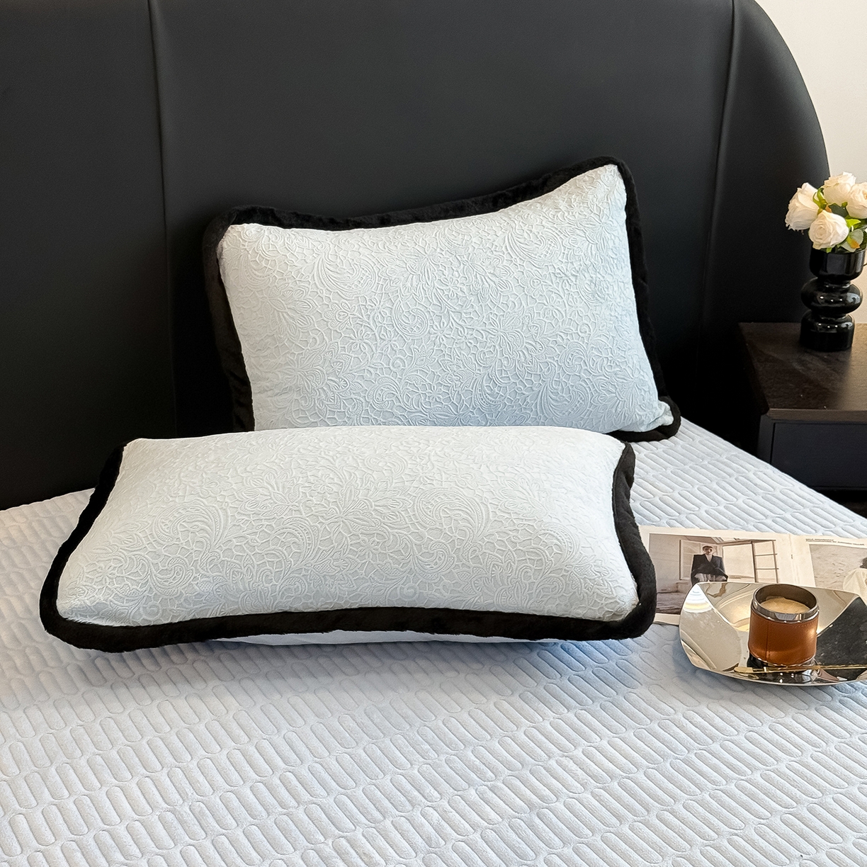 91家纺网 家纺一手货源 找家纺 典曼家纺 2025新款A类宽包边雕花绒四件套 千语千叶-蓝