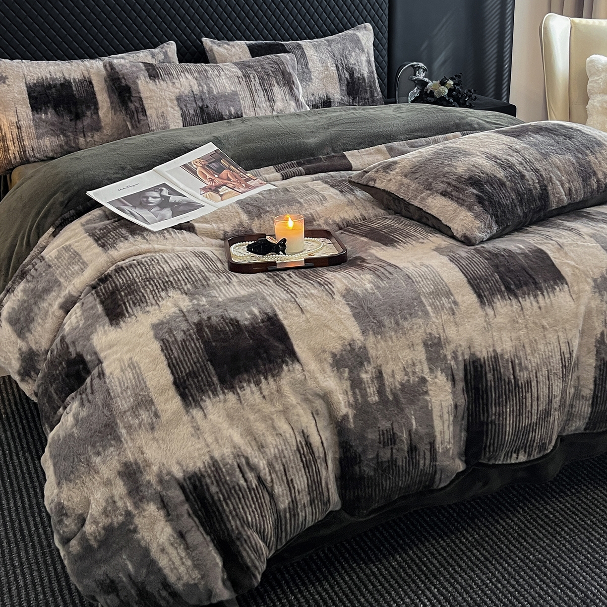 91家纺网 家纺一手货源 找家纺 民新家纺 2025新款兔毛绒印花简约款四件套 简约款-流金岁月