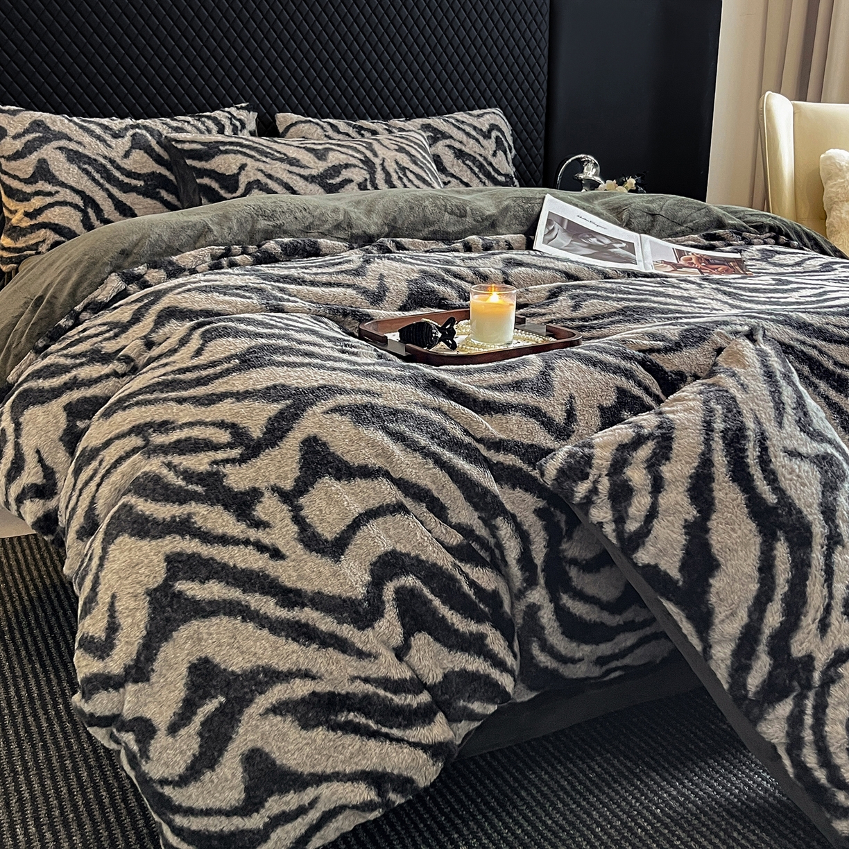 91家纺网 家纺一手货源 找家纺 民新家纺 2025新款兔毛绒印花简约款四件套 简约款-条纹