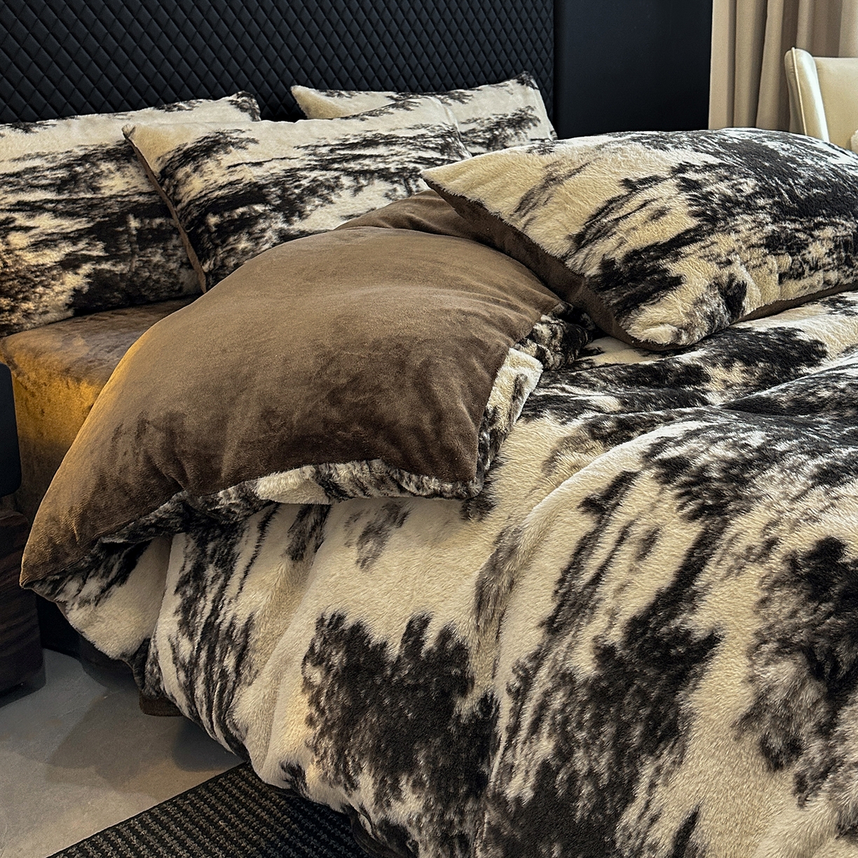 91家纺网 家纺一手货源 找家纺 民新家纺 2025新款兔毛绒印花简约款四件套 简约款-素影